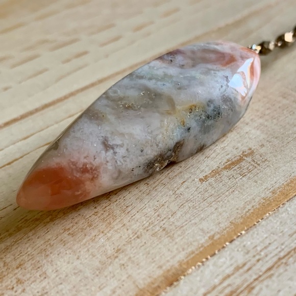Peach Agate Natural Stone Necklace - Picture 3 of 6